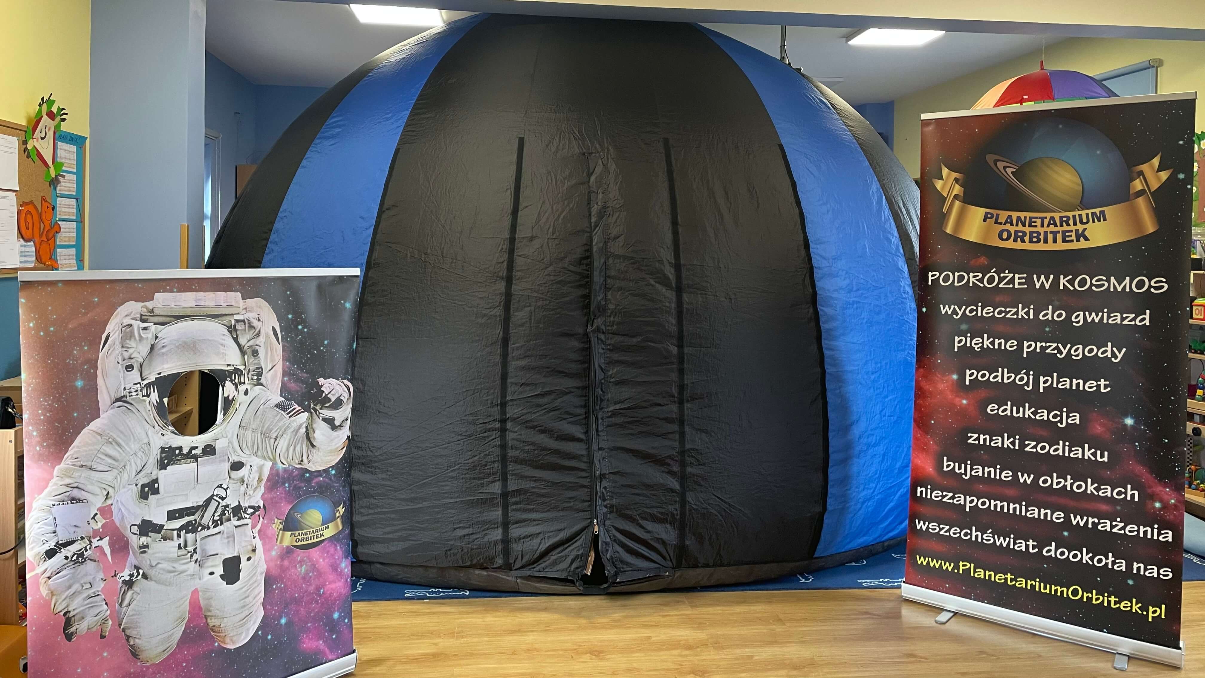 Orbitek Mobilne Planetarium na Eventy Plener Urodziny Imprezy Przenośne Obwoźne